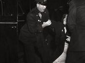 mostra York scatti Weegee, fotografo rivoluzionò modo raccontare immagini crimine