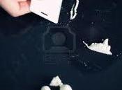 Albanese scivola terzo piano salva. polizia sospetta trova cocaina