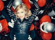 Madonna copiona scivolata sulla buccia (Love) Banana?