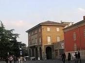 Fidenza: Piazza Verdi l'ingresso all'ex-palazzo Giovanni