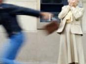 Nuoro: anziana scippata insegue suoi rapinatori