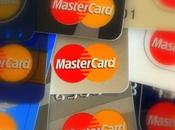 Furto larga scala dati personali titolari carte credito