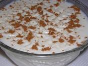 Arroz leche, budino riso denso cremoso l’aggiunta uvetta cannella.